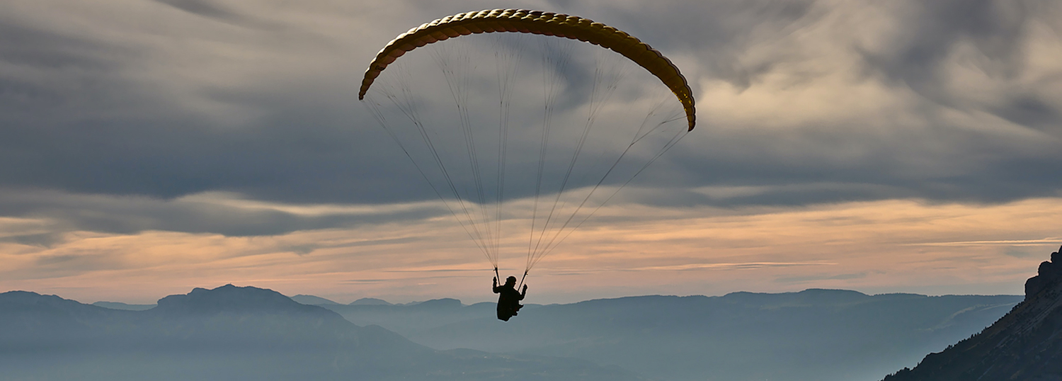 Adrenaline: paragliding