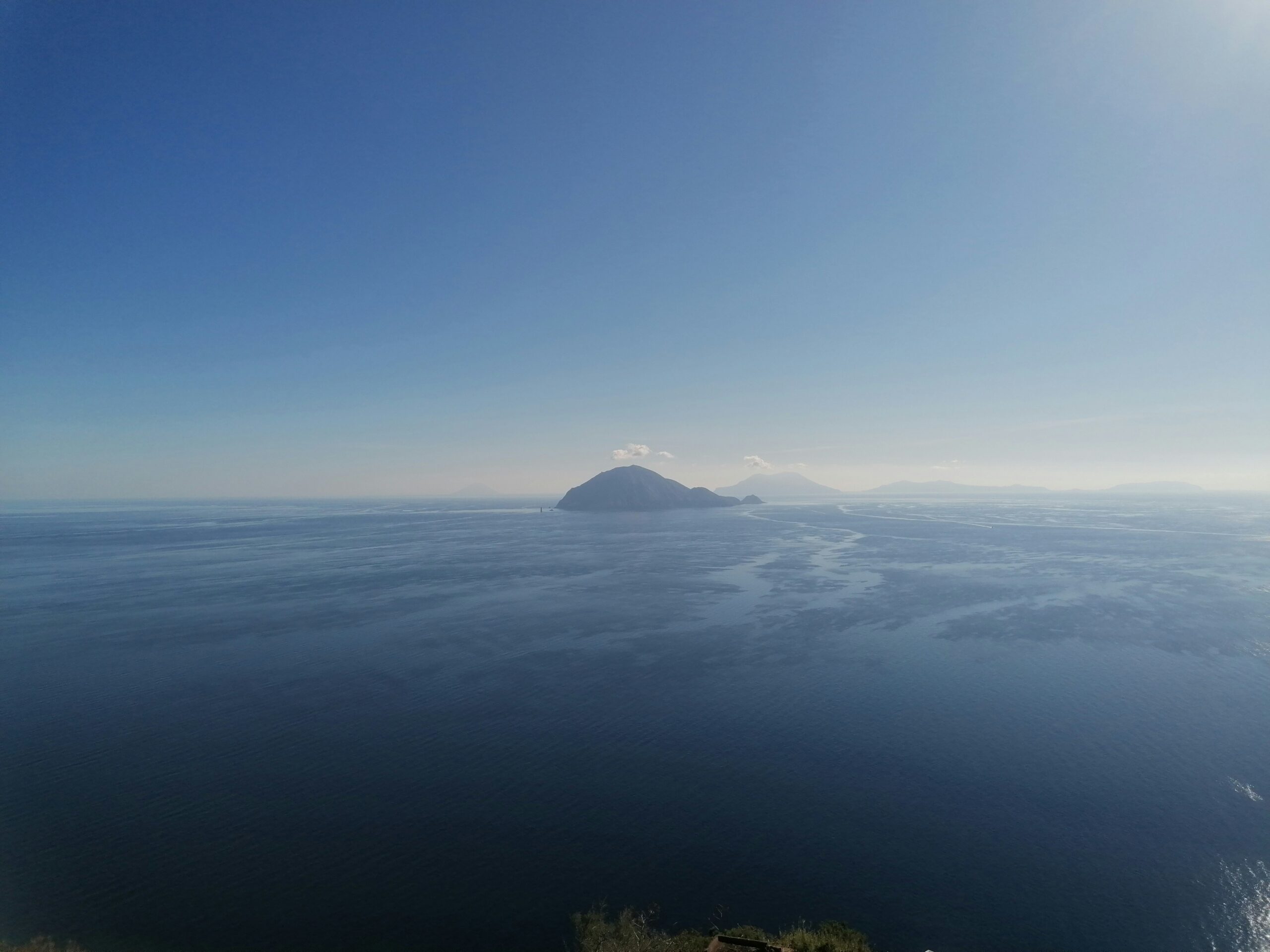 Private helicopter tour Aeolian Islands (100 Min)